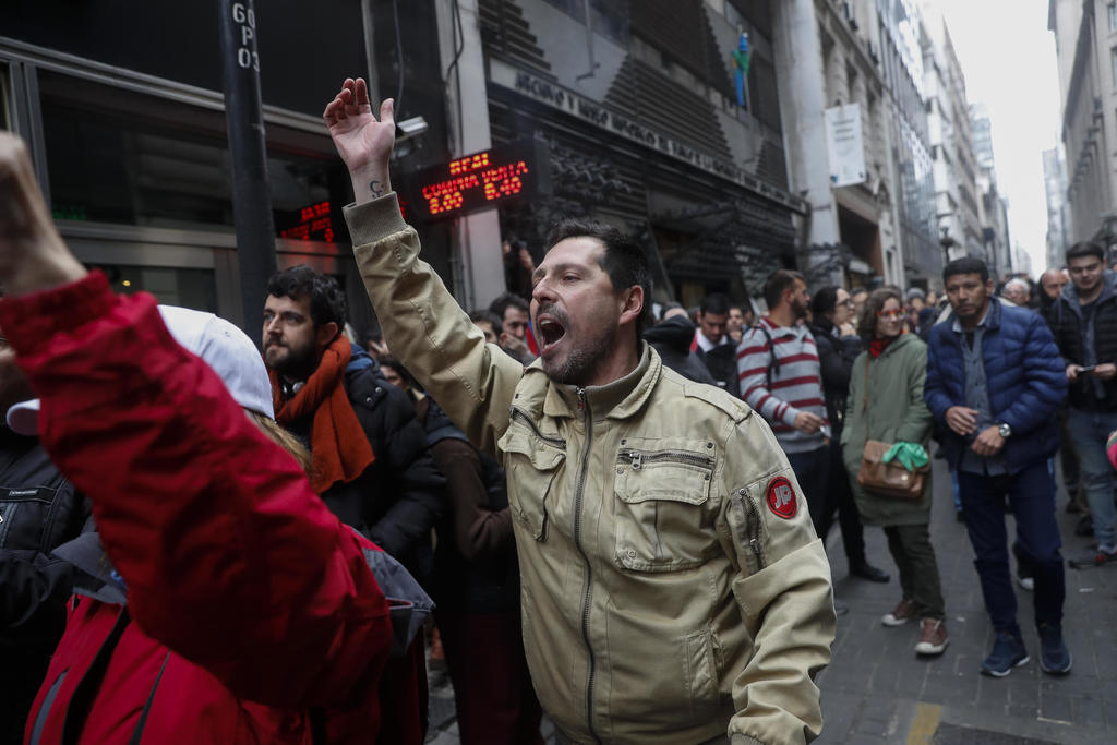 Las protestas por la crisis económica en Argentina van al alza. (ARCHIVO)