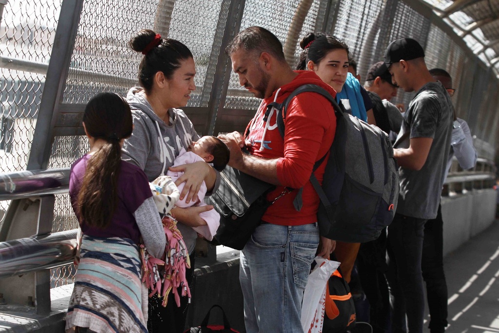 Las restricciones al asilo, impuestas por Trump, buscan dejar fuera del sistema a la mayoría de solicitantes centroamericanos. (AGENCIAS)