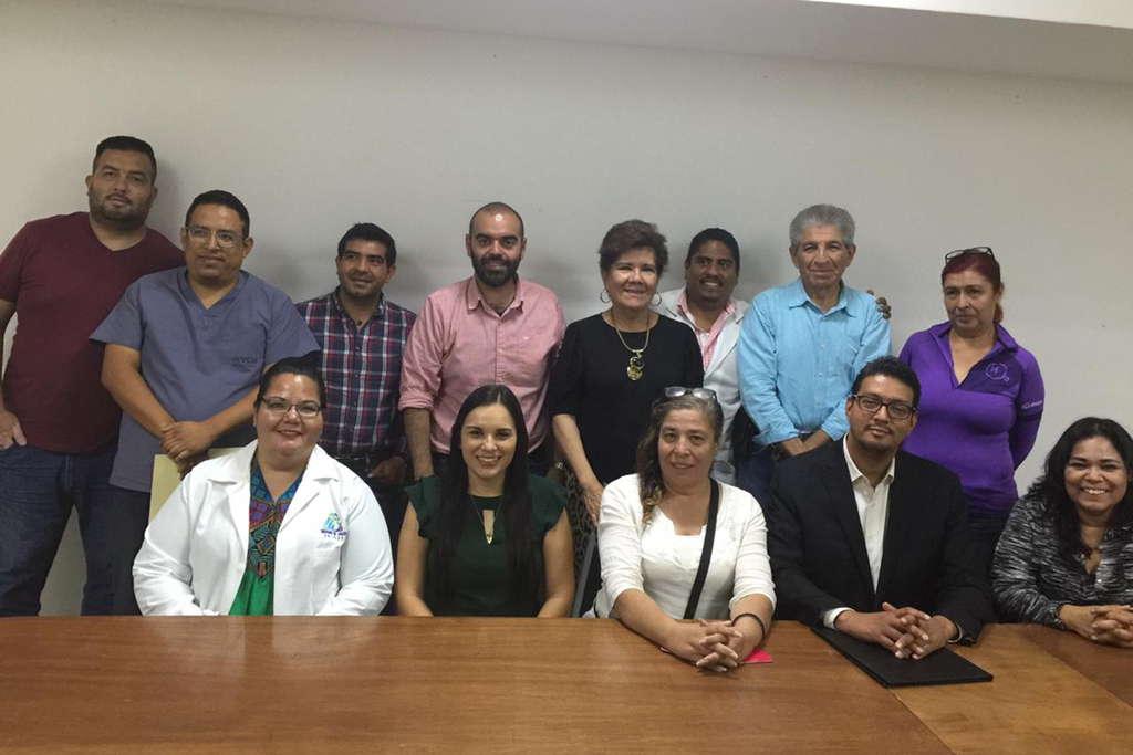 Se reúnen asociaciones civiles con directora de Salud Municipal. (EL SIGLO DE TORREÓN/EDITH GONZÁLEZ)