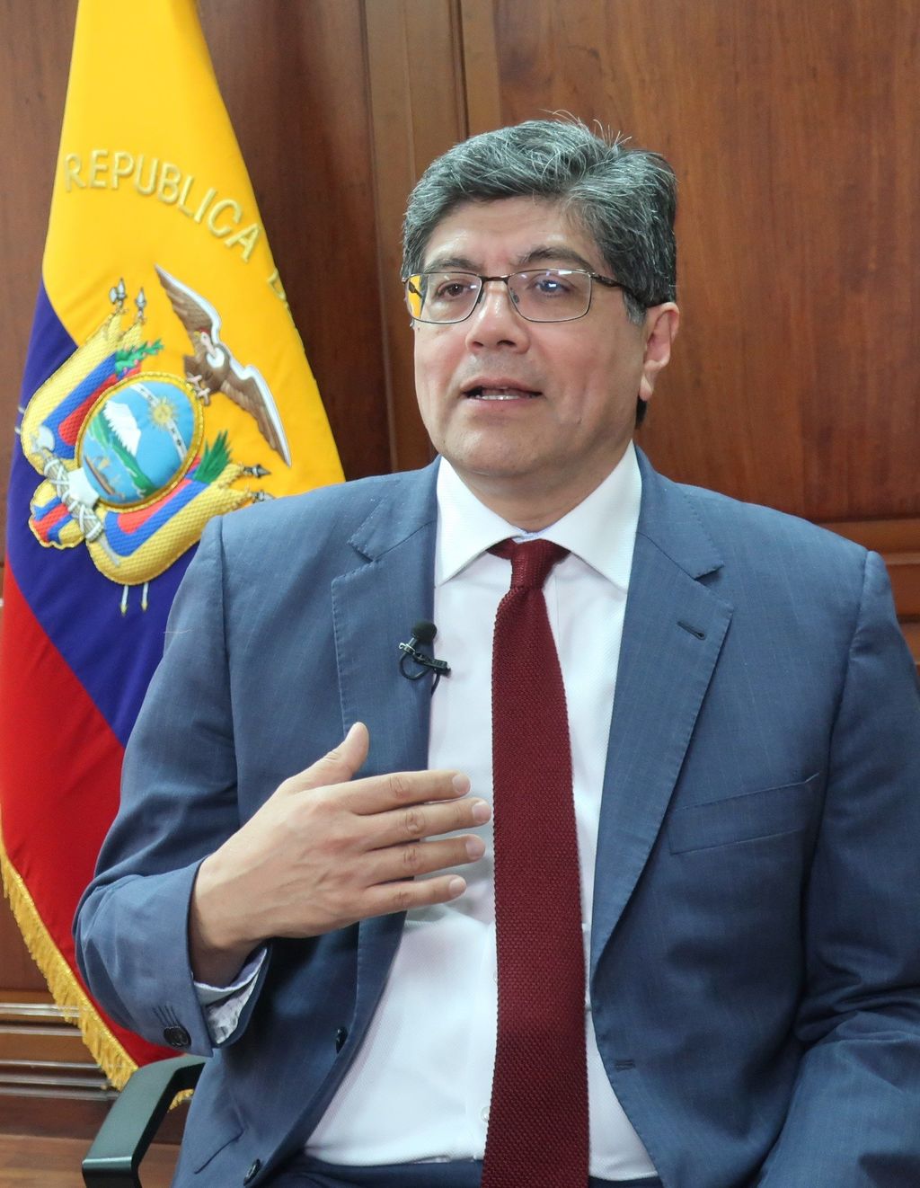José Valencia, ministro de Relaciones Exteriores y Movilidad Humana en Ecuador, informó del permiso de tránsito para migrantes. (EFE)