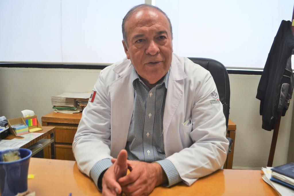 El director de la clínica, Roque Javier Márquez Robles, dice que confían en que pronto llegue el material que fue solicitado desde el 27 de agosto pasado. (ARCHIVO)