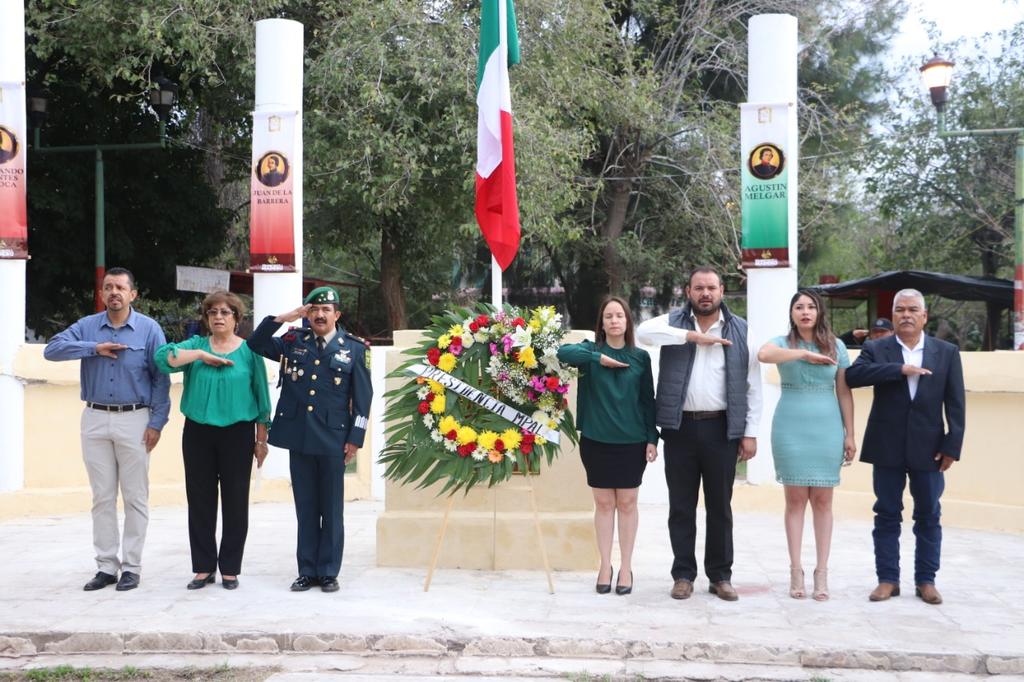 Con un acto cívico en la plaza Niños Héroes, integrantes del Cabildo de Francisco I. Madero conmemoraron el CLXXII aniversario de la defensa del Castillo de Chapultepec, por los Niños Héroes. (EL SIGLO DE TORREÓN)