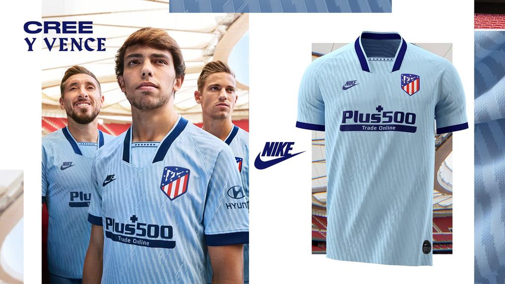 Para el tercer uniforme del Atlético, predomina el color azul celeste, con un toque de azul rey en las mangas y cuello. (TWITTER) 
