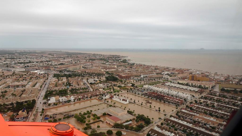 La devastación se ha hecho más evidente en las provincias costeras de Andalucía y Valencia. (EFE)