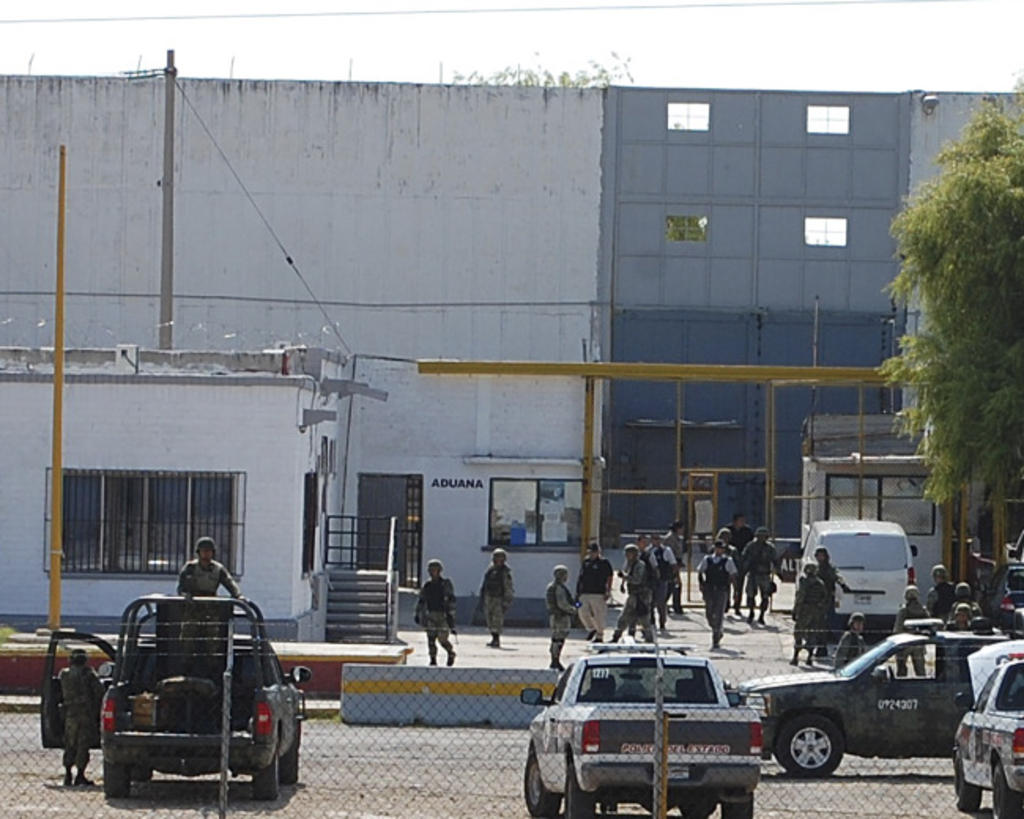 Inicialmente las autoridades dieron a conocer que fueron 132 internos y conforme pasaron las horas, la cifra se modificó a 129 internos fugados. (ARCHIVO)