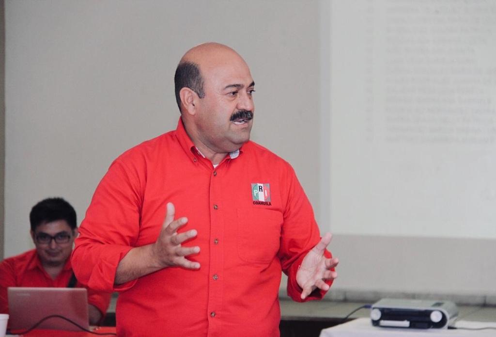 Rodrigo Fuentes Ávila anunció su renuncia esta mañana para competir por el periodo 2019-2023. (ARCHIVO)