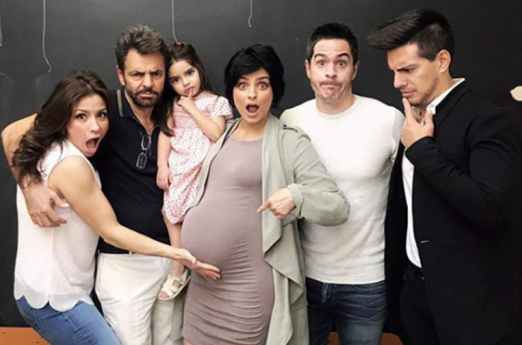 El actor mexicano Eugenio Derbez y su familia mostrarán los detalles de las vacaciones que realizaron en el extranjero a través de la serie De viaje con los Derbez, que se estrenará el 18 de octubre en una plataforma de 'streaming'. (ESPECIAL)