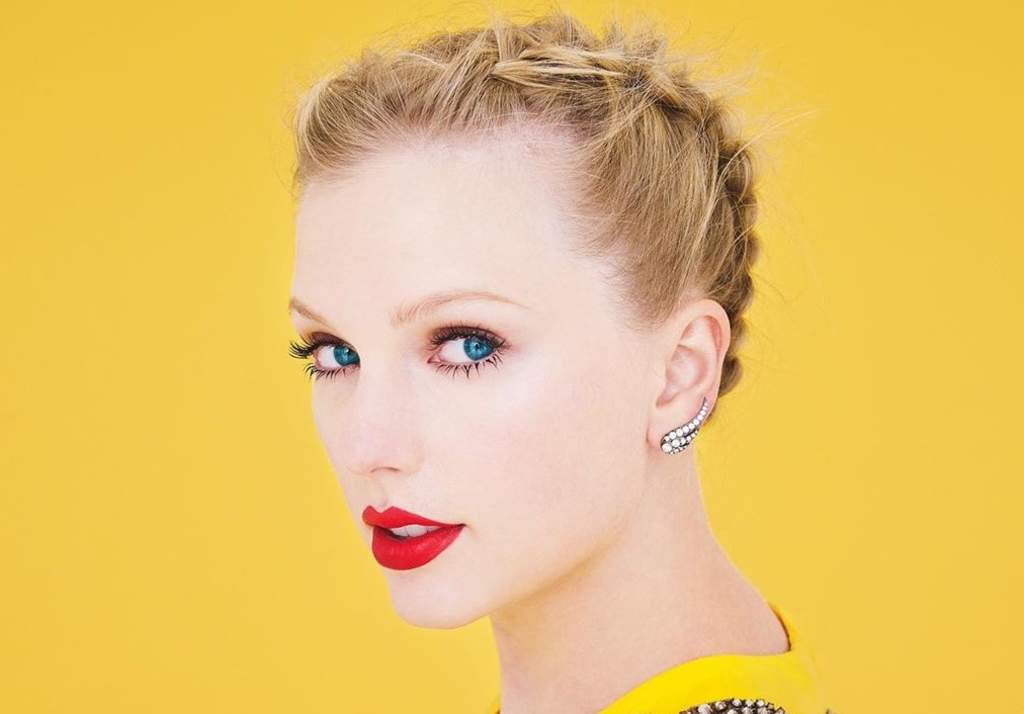 Taylor Swift sorprendió a sus admiradores de Instagram al ser el rostro de la nueva portada de Rolling Stone. (ESPECIAL)