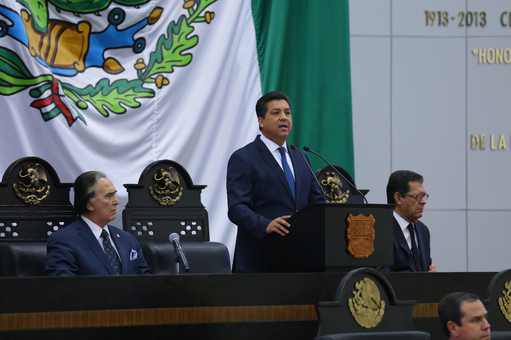 Mientras que el grupo parlamentario del PAN en el Senado, anunció que solicitará la desaparición de poderes en Veracruz para restablecer el orden; Morena adelantó que iniciará el mismo proceso para Tamaulipas, por la situación grave de inseguridad que lo aqueja. (ARCHIVO)