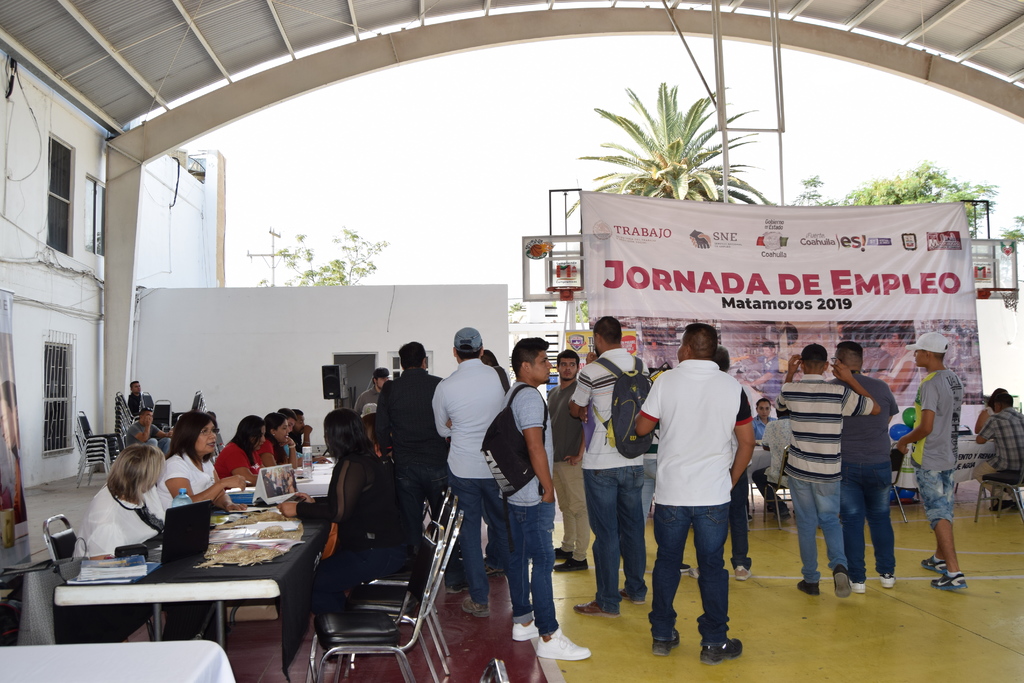 Ayer se ofrecieron 900 vacantes en la Jornada del Empleo. (EL SIGLO DE TORREÓN/MARY VÁZQUEZ)