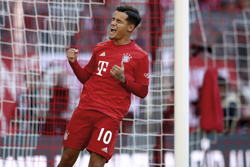 De penal Coutinho marcó su primer tanto con el Bayern Munich.