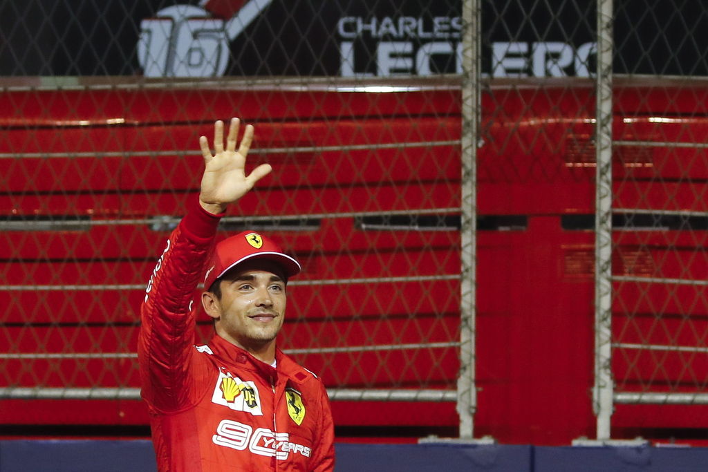El piloto de Ferrari, Charles Leclerc, ganó su tercera 'pole' consecutiva.