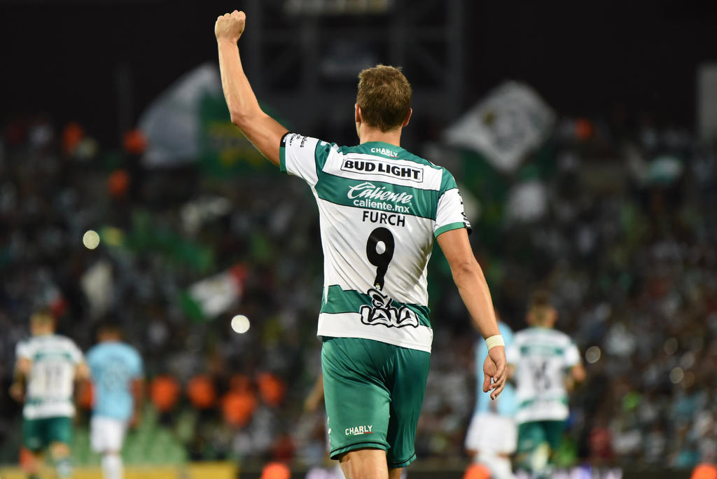 El jugador de Santos lleva cuatro jornadas consecutivas anotando. (ARCHIVO)