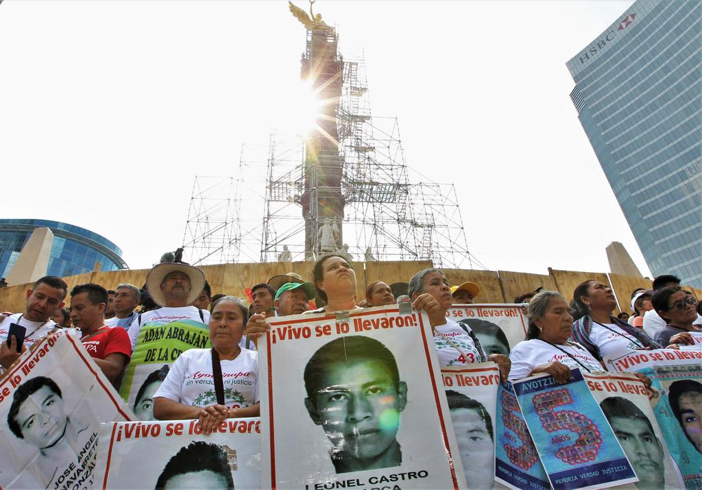 La investigación sobre la desaparición de los 43 normalistas de Ayotzinapa comienza una nueva fase. (EL UNIVERSAL)