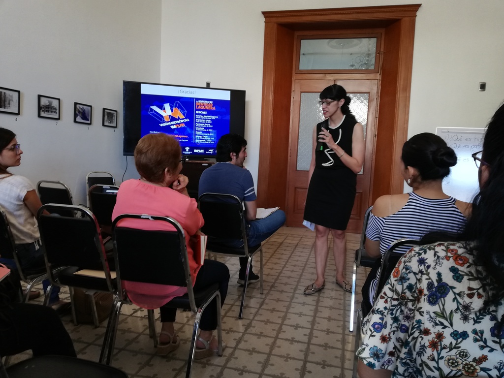 Realizaron la primera sesión del Seminario Identidad Lagunera en oficinas de la Casa de Cantera. (VIRGINIA HERNÁNDEZ)