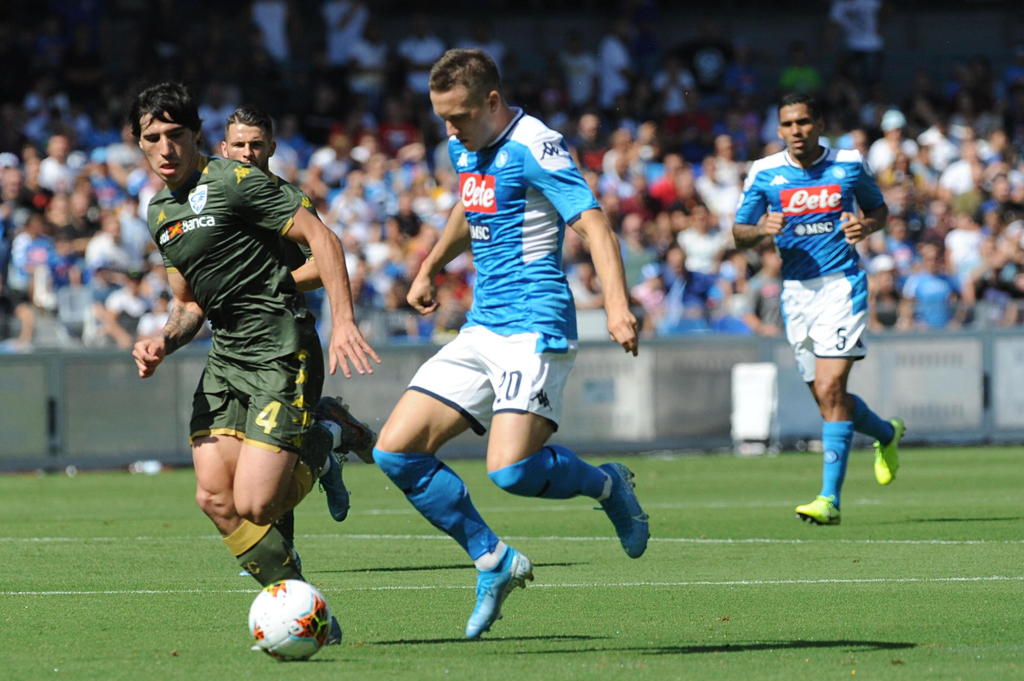 El cuadro napolitano venció 2-1 al Brescia. (EFE)