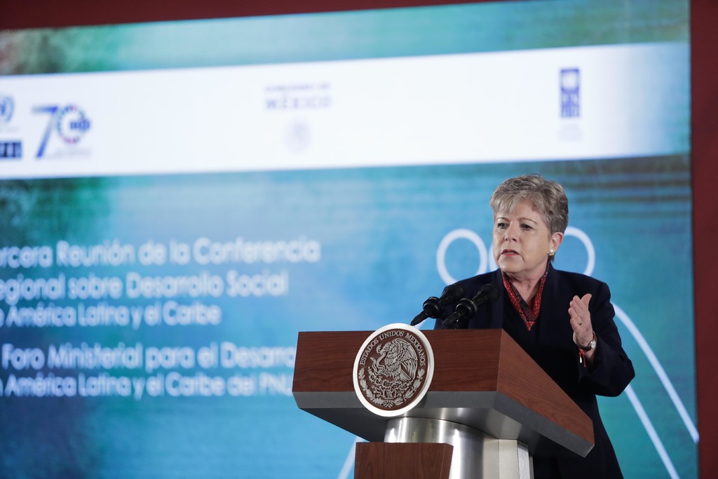 La secretaria ejecutiva Alicia Bárcena señaló que se necesita crecer al tres por ciento per cápita en América Latina. (ARCHIVO)