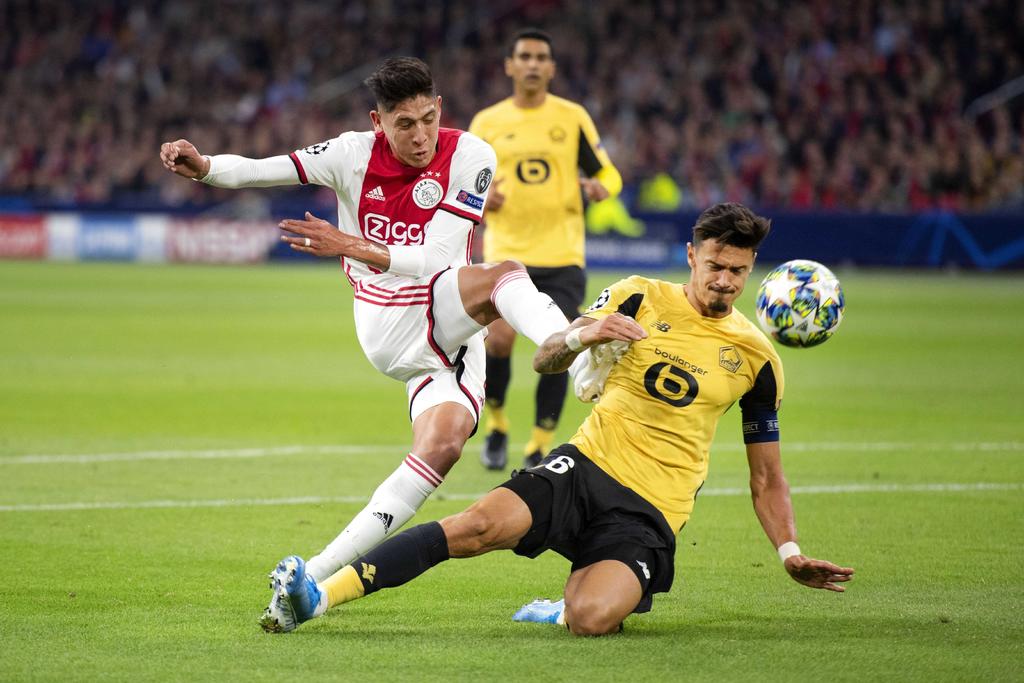 Ajax se ubica en el primer sitio de la tabla gracias a su diferencia de goles. (ARCHIVO)