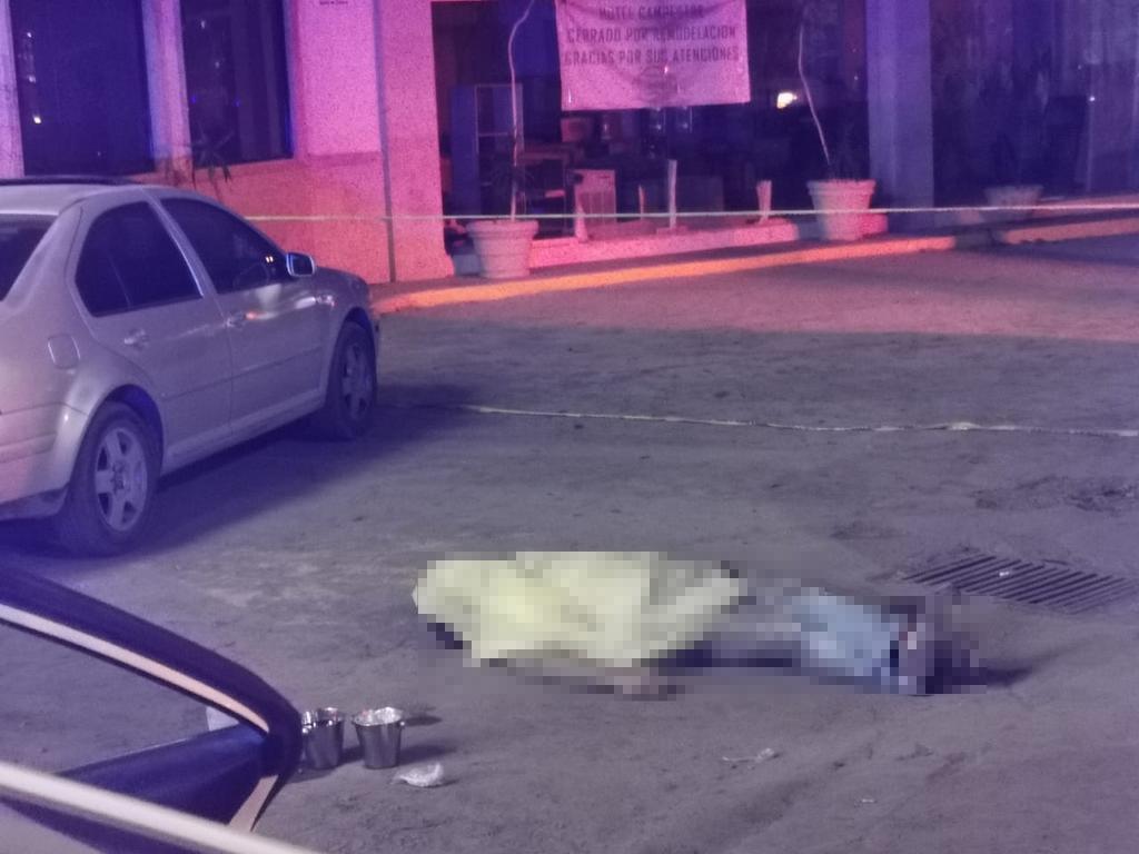 Un hombre murió a golpes la madrugada de este domingo afuera de una cervecería que se ubica sobre el bulevar Miguel Alemán de la ciudad de Gómez Palacio. (EL SIGLO DE TORREÓN)