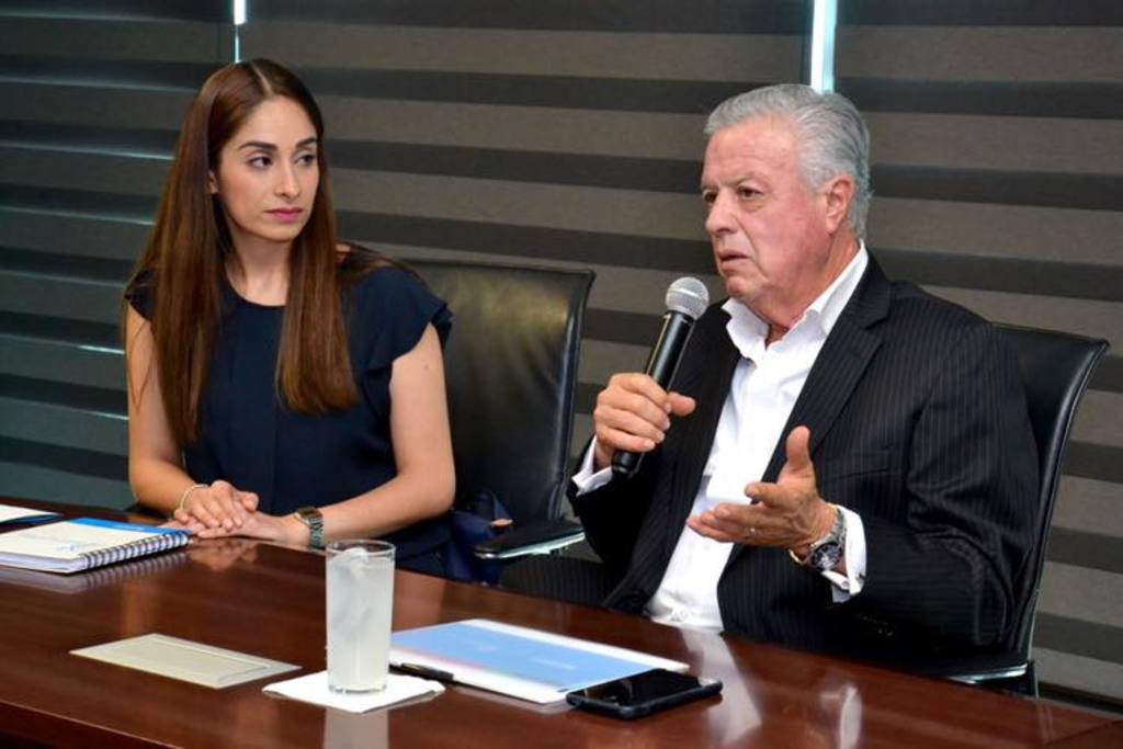 El alcalde Jorge Zermeño se reunió con Yezka Garza, representante en México de la ONU. (CORTESÍA)