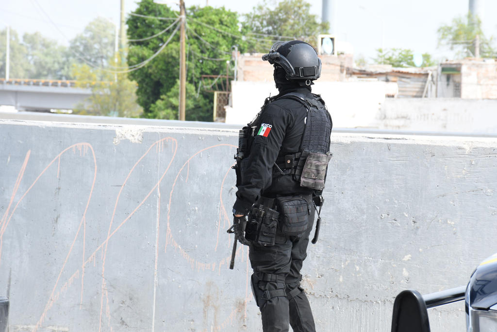 En una segunda acción personal de Fuerza Coahuila se detuvo a una persona y se aseguró un arma. (ARCHIVO)