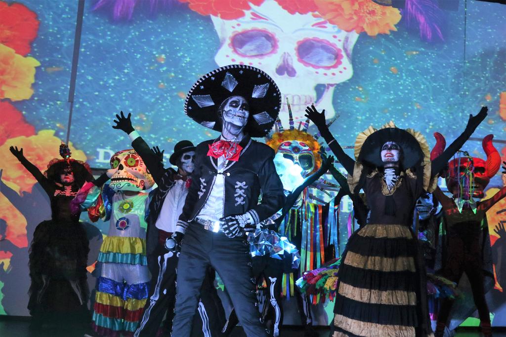Entre las marionetas se encuentran la Frida Monumental y un Mictlantecuhtli (señor del lugar de los muertos) que medirá cerca de cuatro metros, el cual fue creado por el colectivo Última Hora. También habrá una ofrenda gigante. (EL UNIVERSAL)