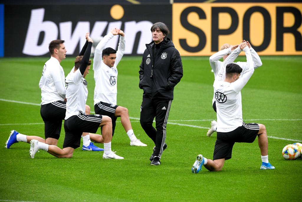 El equipo alemán entrenó ayer en Dortmund, Alemania, para el partido de hoy ante el combinado argentino. (EFE) 