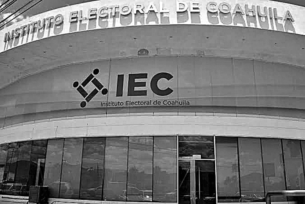 El Instituto Electoral de Coahuila (IEC) convoca a los jóvenes a ser parte del taller que pretende generar una participación ciudadana. (EL SIGLO DE TORREÓN / BEATRIZ A. SILVA)