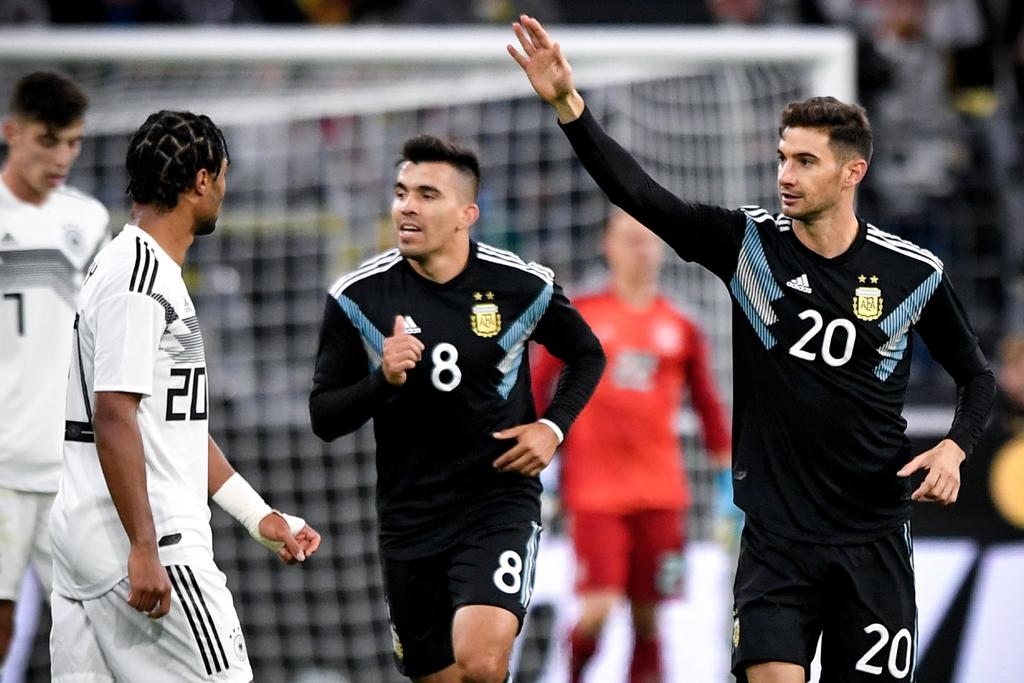 La selección de Argentina logró empatar casi al finalizar el encuentro ante Alemania. (EFE)