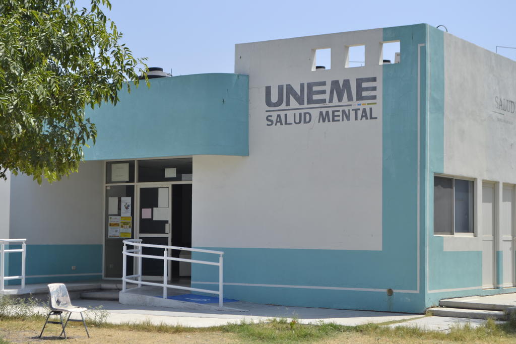 Cuatro de cada 10 pacientes que se atienden en el Centro Integral de Salud Mental (Cisame) de Gómez Palacio son menores de edad, señaló la directora Jessica Andrade Márquez, e indicó que la problemática del suicidio afecta gravemente al sector de los adolescentes en la actualidad. (ARCHIVO)