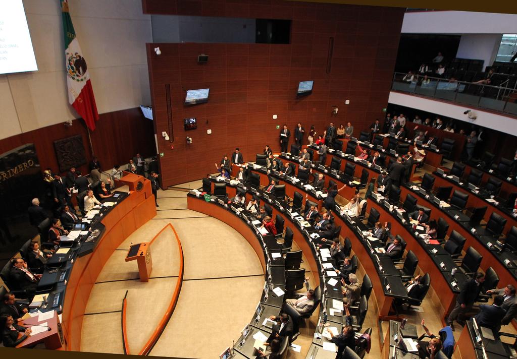  El Senado arrancó la discusión del dictamen sobre de la consulta popular y revocación de mandato para el Presidente de la República, y los gobernadores. (EFE)