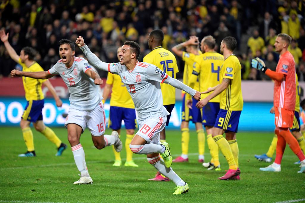 España fue esta vez la que marcó en el último suspiro, para igualar 1-1 en su visita a la selección sueca. (EFE)