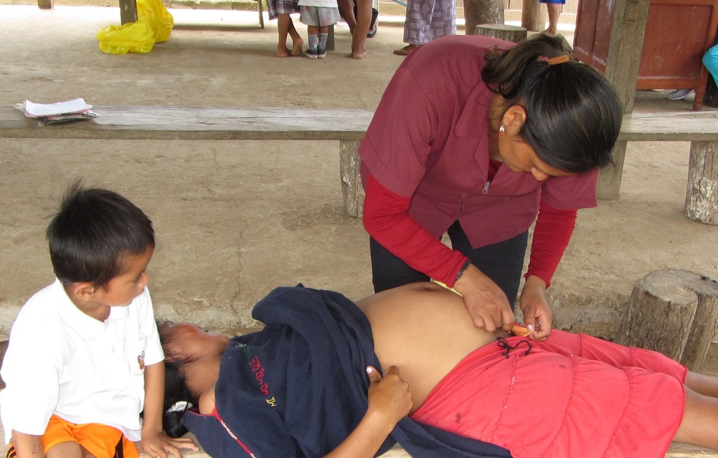 En la zona indígena las parteras se han convertido en un gran aliado para el sector Salud. (EL SIGLO DE TORREÓN)