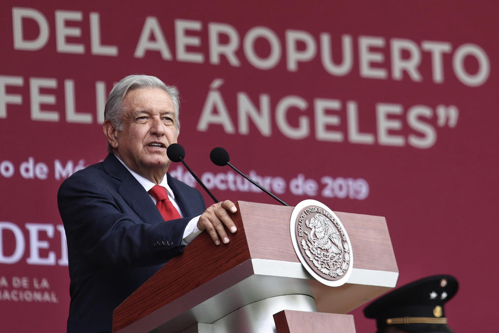 López Obrador declinó adelantar detalles al respecto e insistió en que las autoridades de seguridad brindarán detalles de lo ocurrido este jueves en calles de Culiacán.
(NOTIMEX)