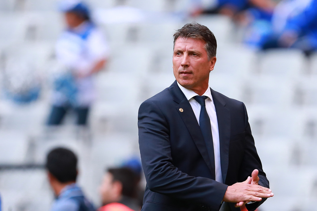 El técnico uruguayo espera poder clasificar con Cruz Azul a la liguilla y poder pelear por el título del Apertura 2019. (ARCHIVO) 