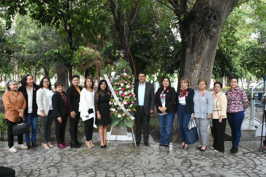 Ayer, el municipio de Lerdo llevó a cabo un acto cívico en honor a Galindo de Topete. (EL SIGLO DE TORREÓN/ANGÉLICA SANDOVAL)