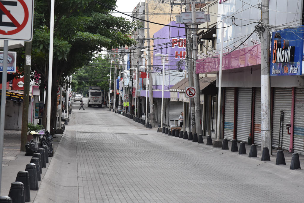 En Culiacán, después de un año, se volvió a ver a soldados patrullando las calles, con mayor intensidad en las zonas donde se concentró el mayor número de enfrentamientos entre grupos delictivos, militares y Policías Estatales. (ARCHIVO)