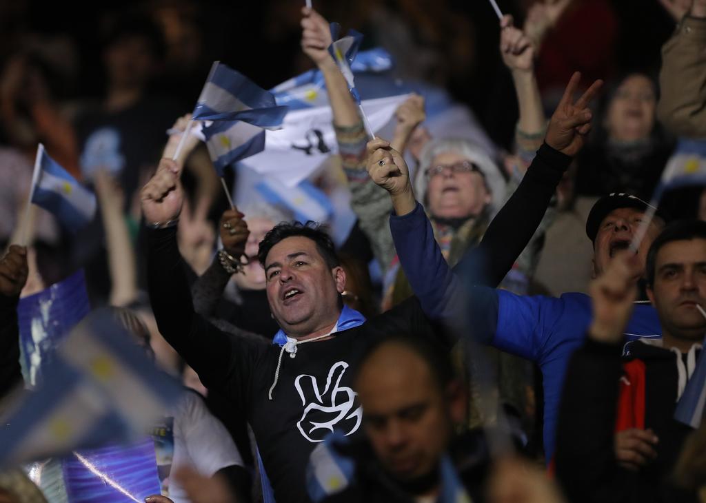 Los seis candidatos a la Presidencia argentina celebran este jueves sus cierres de campaña para las elecciones del próximo domingo. (ARCHIVO)