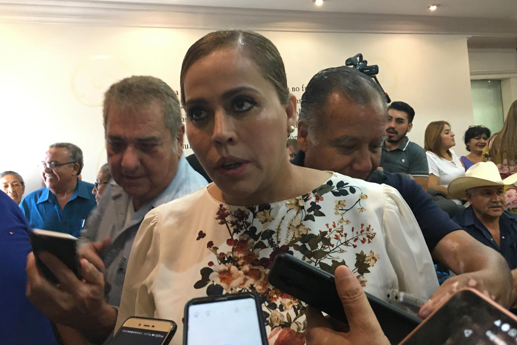 La presidenta municipal de Gómez Palacio, Marina Vitela Rodríguez, explicó que se ha solicitado que aumenten las rutas, que los camiones tengan sistema de GPS para poder ubicarles en tiempo real. (EL SIGLO DE TORREÓN)