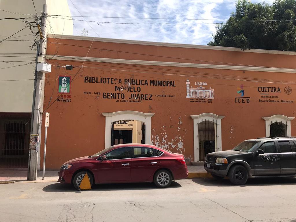 Ayer se informó en la Biblioteca Pública que Maribel Saucedo Salas ya no regresaría a trabajar.