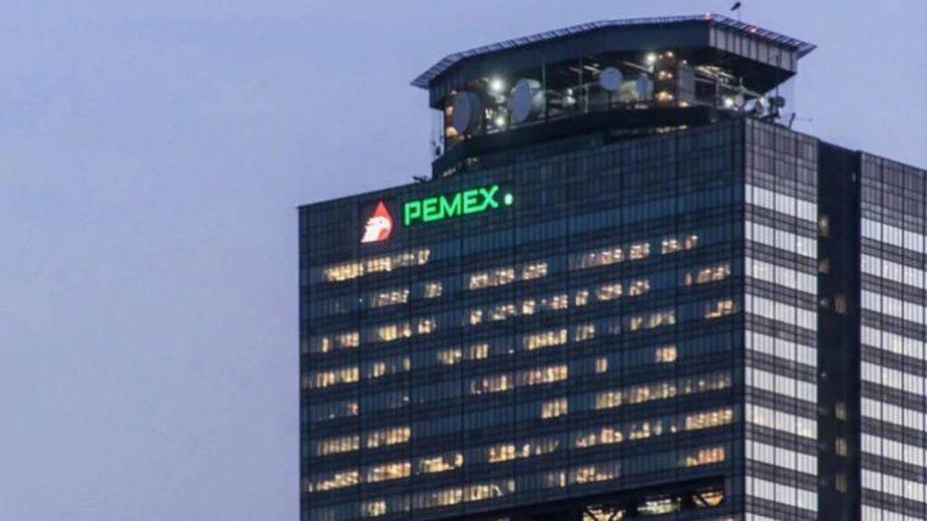 Petróleos Mexicanos (Pemex) reportó este lunes una pérdida neta en los primeros nueve meses de 2019 de 8,982 millones de dólares, un 663.8 % más que los 1,176 millones de dólares del mismo periodo de 2018. (ARCHIVO)