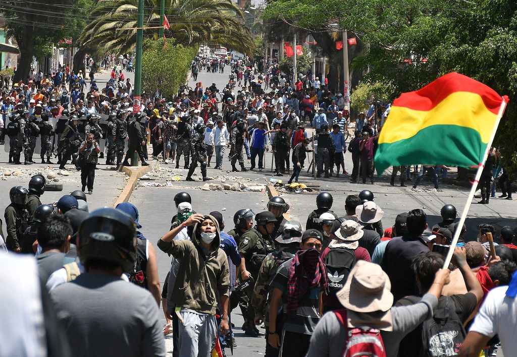 La oposición, liderada por Mesa, había llamado a los suyos a intensificar los paros; Evo Morales había exhortado a movilizaciones. (EFE)