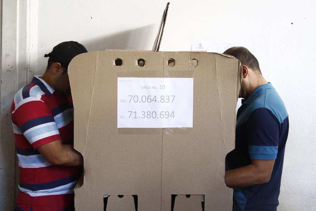 La compraventa de votos y de avales están entre los delitos electorales más cometidos en Colombia, aseguró este martes la Misión de Veeduría de la Organización de Estados Americanos. (ARCHIVO)