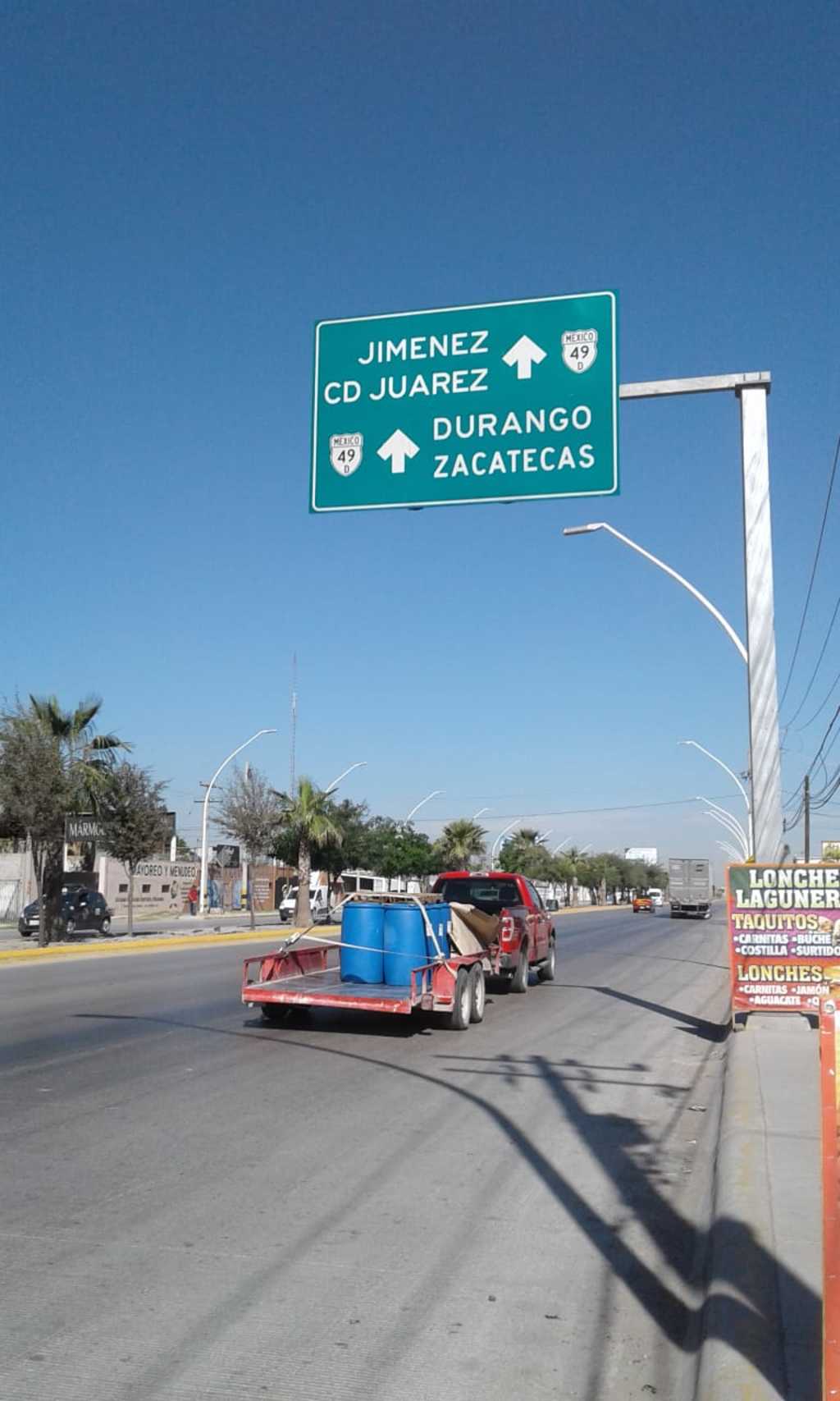 El robo con violencia ocurrió sobre la carretera Gómez Palacio-Jiménez, en la zona rural de la ciudad. (EL SIGLO DE TORREÓN)