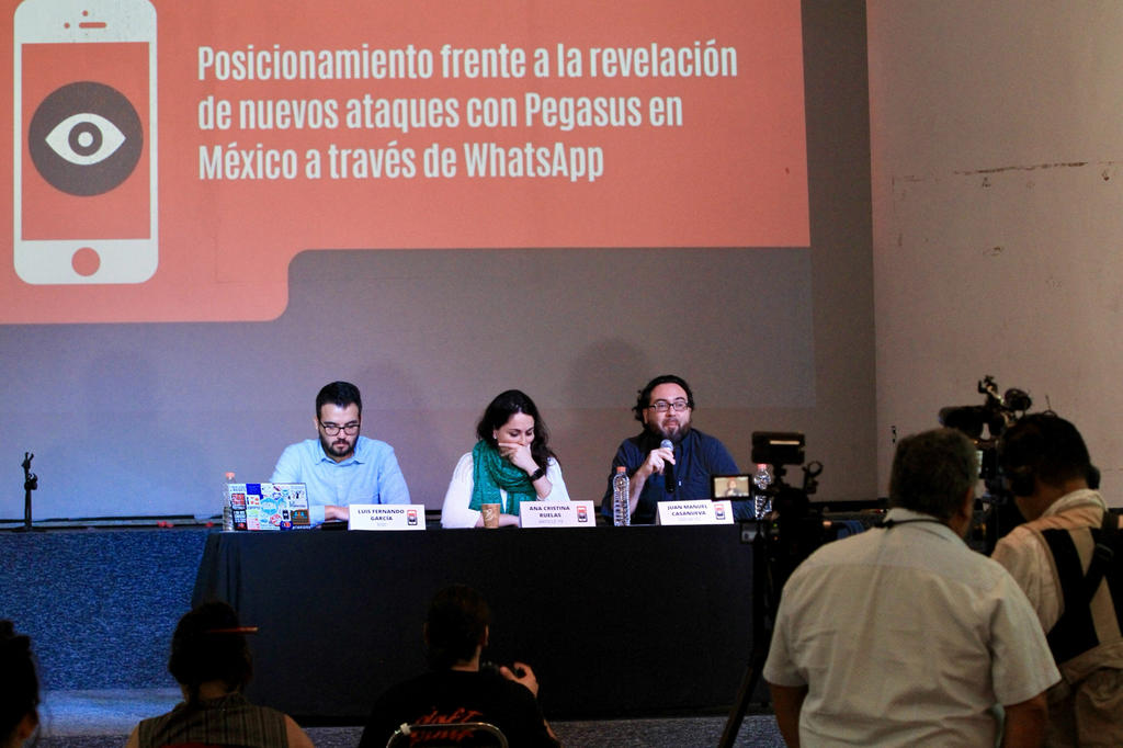 Organismos de derechos humanos manifestaron su preocupación este martes por la existencia de 'numerosos objetivos mexicanos' entre los casos de espionaje a través de la mensajería instantánea denunciados por la plataforma Whatsapp. (ARCHIVO)