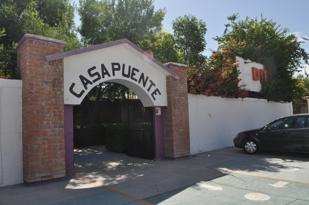 Casa Puente se encuentra ubicada en la avenida Ricardo Flores Magón #21, colonia Fidel Velázquez. (ARCHIVO)
