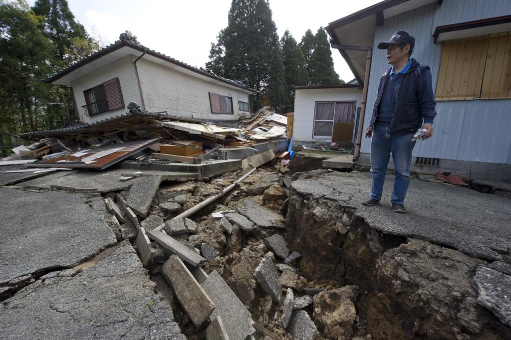 Científicos japoneses planean lanzar al mercado en abril de 2020 un dispositivo que anticipa los daños por sismos a los edificios con un minuto de anticipación. (ARCHIVO)