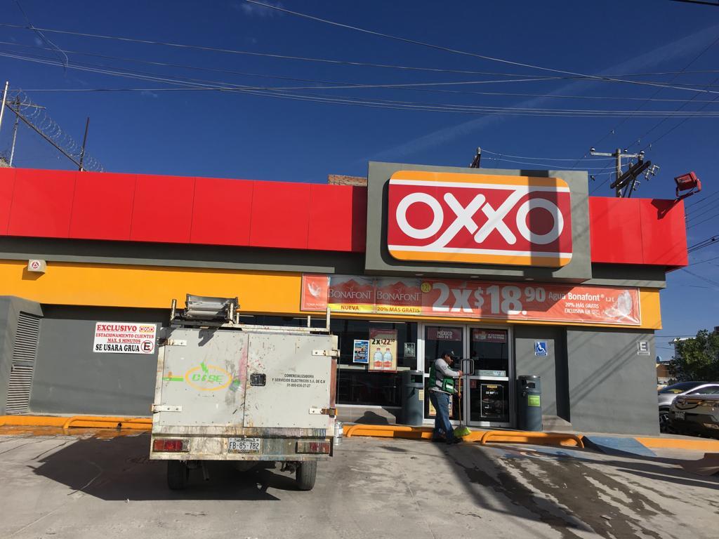 Oxxo es parte de la división Femsa Comercio y cuenta con más de 18 mil tiendas en operación. (ARCHIVO)
