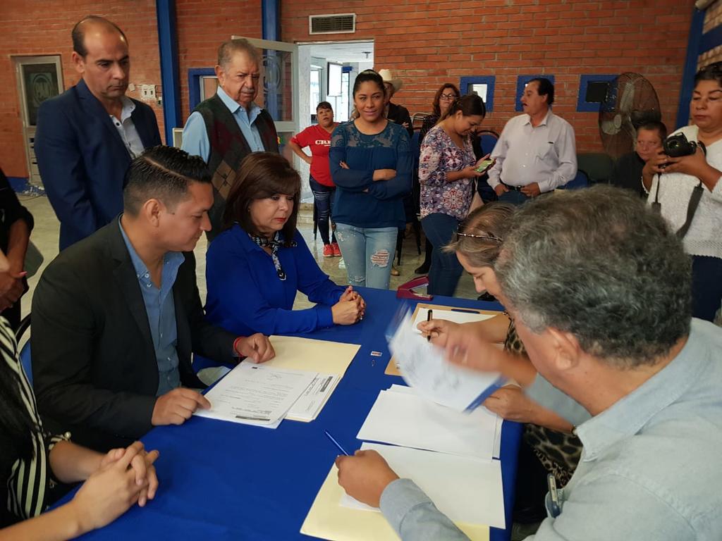 Dio inicio el registro de aspirantes a la dirigencia del Comité Municipal del PAN en Gómez Palacio. (EL SIGLO DE TORREÓN / FABIOLA P. CANEDO)