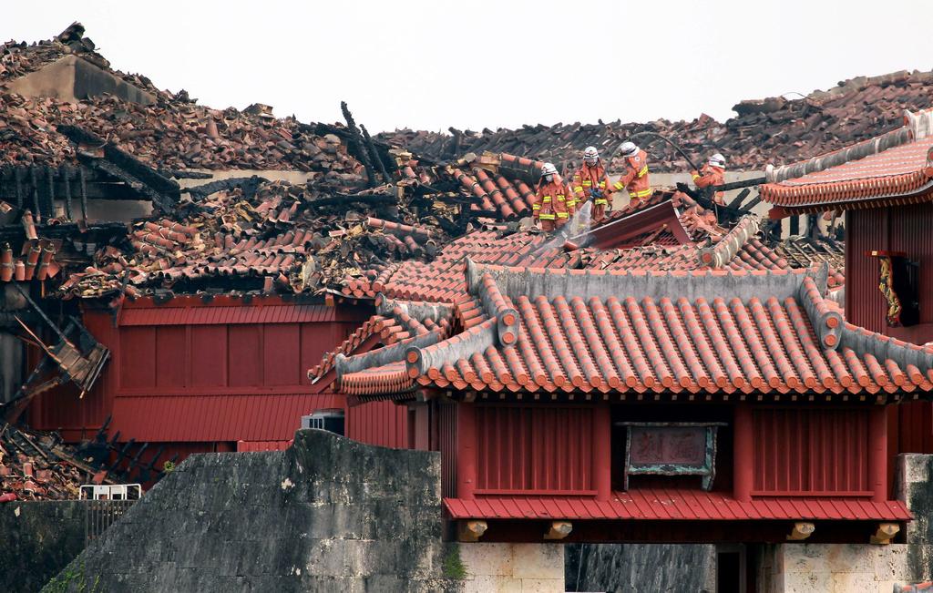 El emblemático Castillo Shuri fue destruido el pasado jueves por un incendio de grandes proporciones. (EFE)